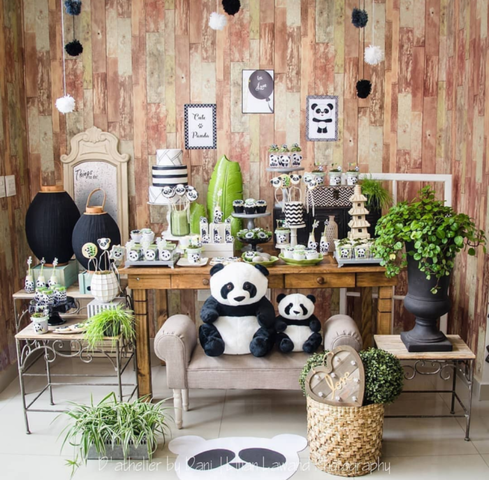 Panda party decor fun details
